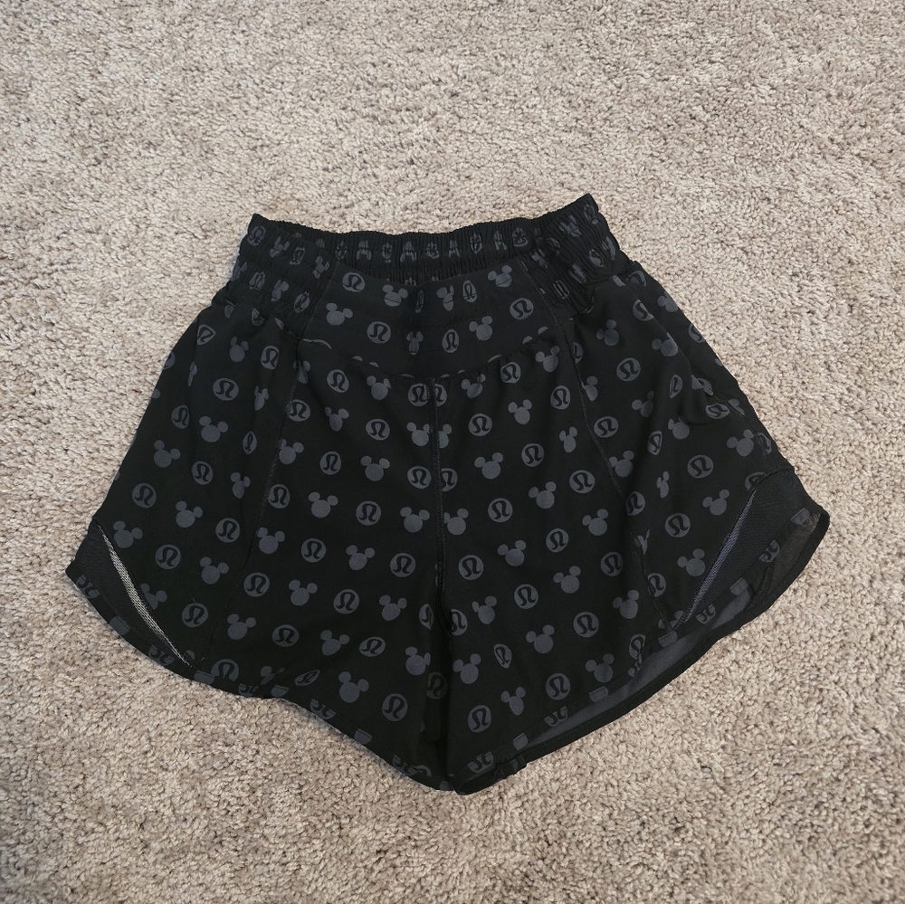 Lululemon Hotty Hot HR Shorts 4 4" Disney Mickey